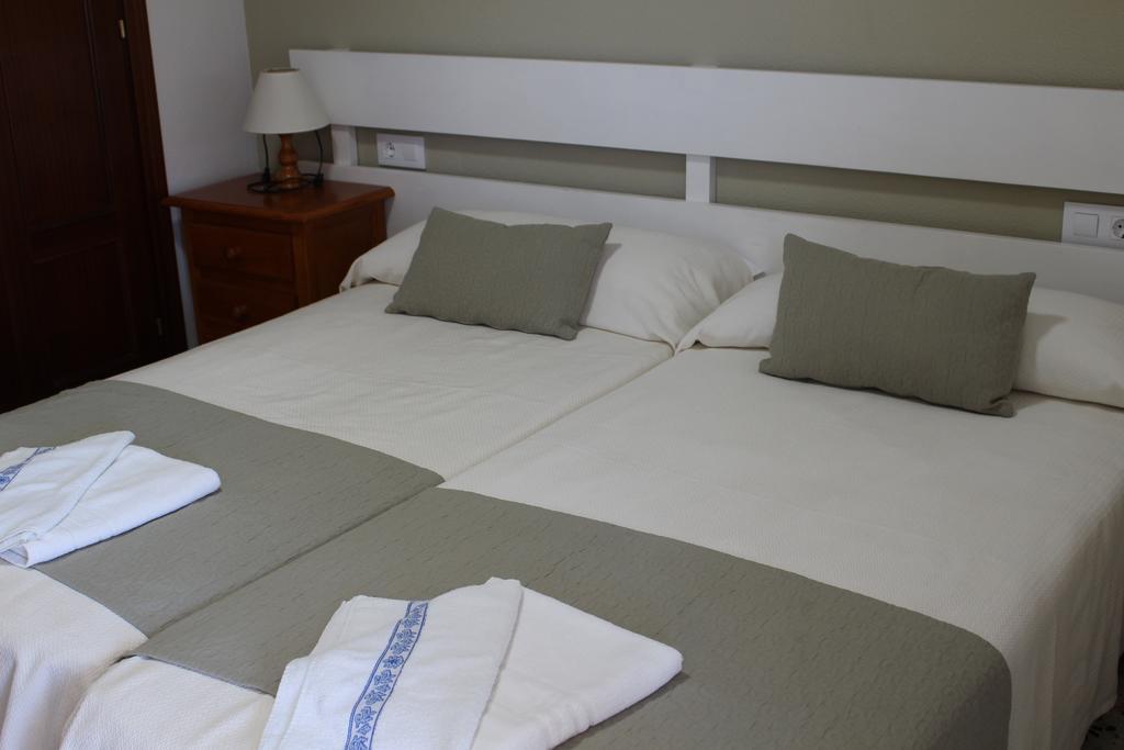 Apartamentos Bolonia Paraiso Exteriör bild